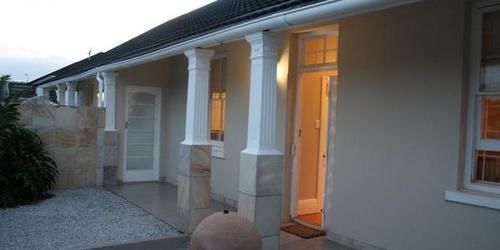 Guesthouse On Irvine Port Elizabeth Bagian luar foto
