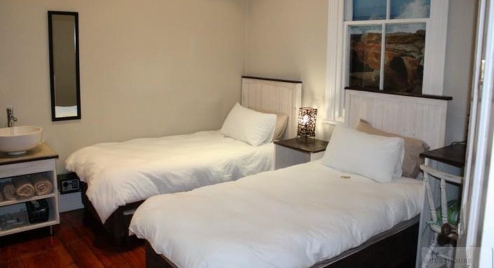 Guesthouse On Irvine Port Elizabeth Bagian luar foto