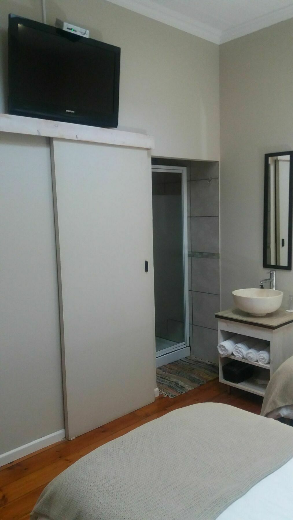 Guesthouse On Irvine Port Elizabeth Bagian luar foto