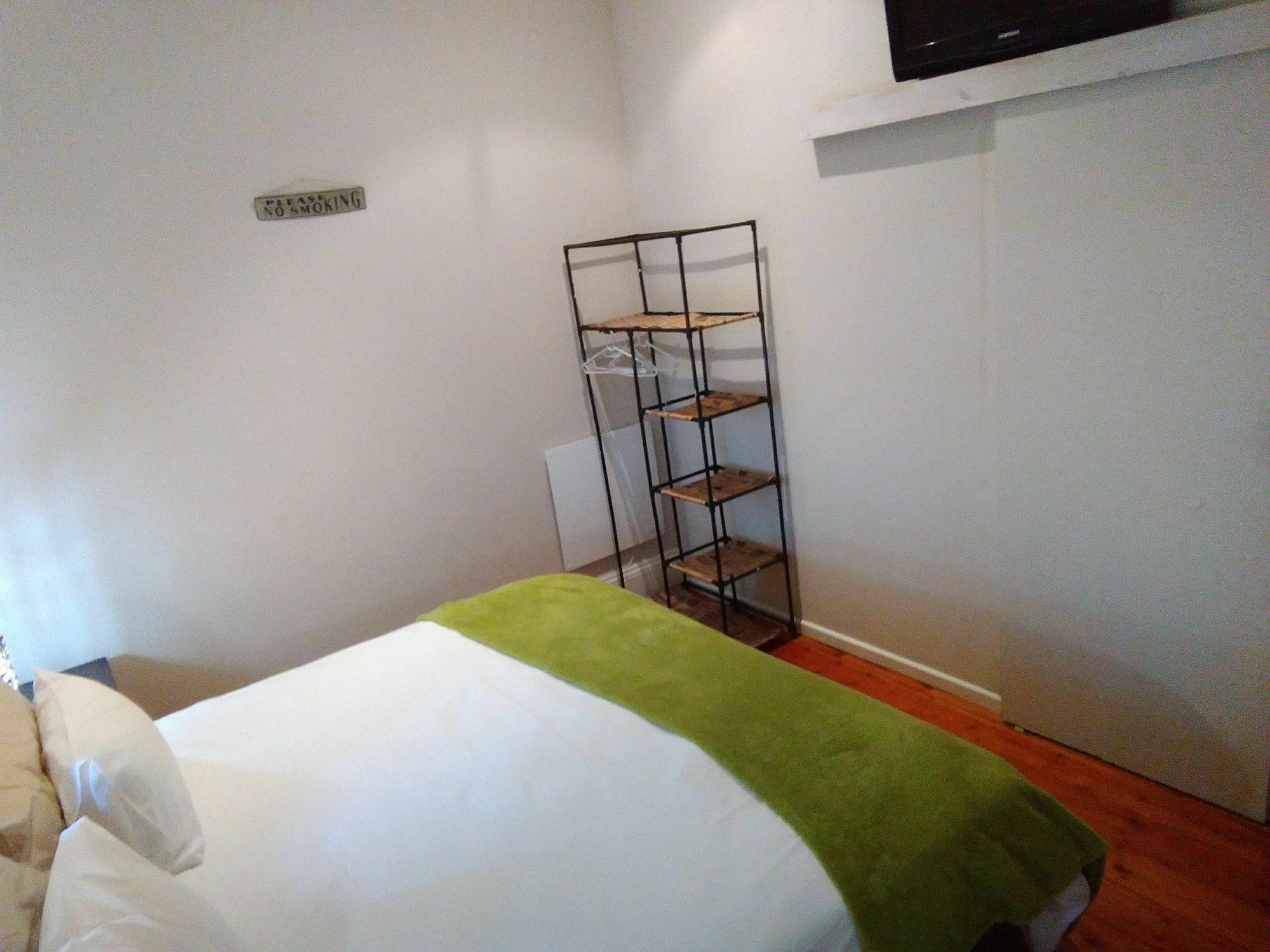 Guesthouse On Irvine Port Elizabeth Bagian luar foto